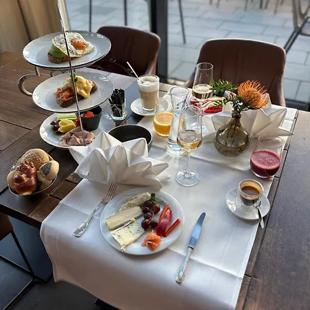 ليبرتي أوفنبيرغ فندق 5*