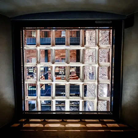 ليبرتي أوفنبيرغ فندق